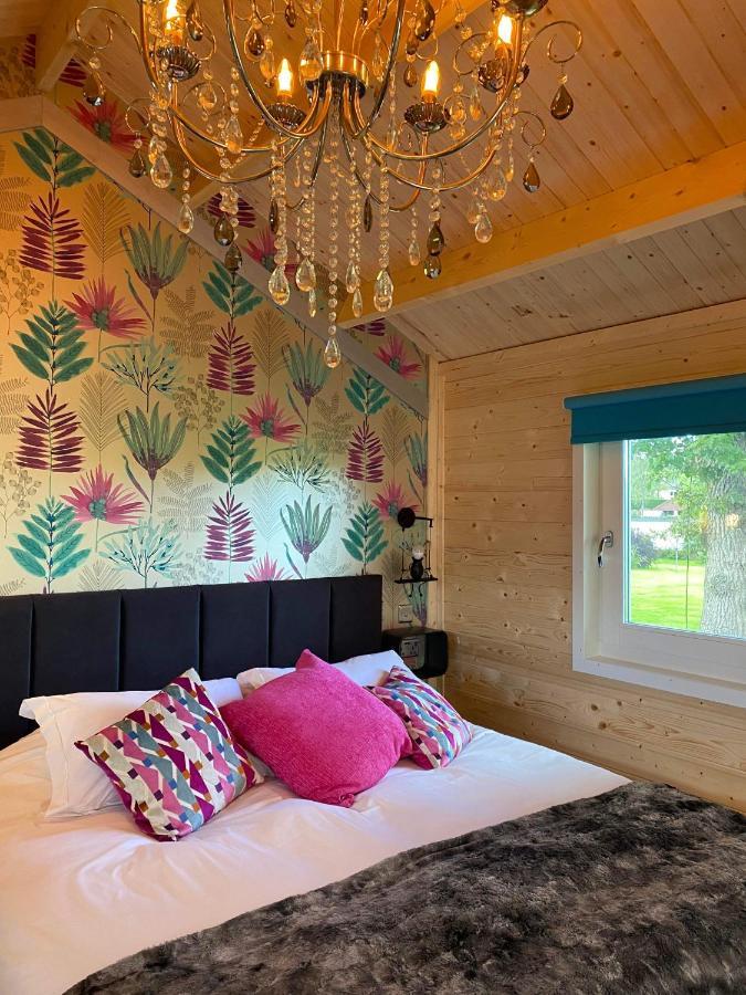 Dunroamin Lodges ดรายเมน ภายนอก รูปภาพ